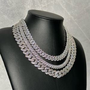 Cadena cubana de plata 925 con diamantes de moissanita de alta demanda para hombre, estilo hip hop con incrustaciones, disponible a buen precio. - Product Image 1