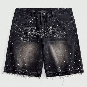 Shorts en jean délavé personnalisés avec strass et motifs graphiques, style streetwear décontracté avec poches obliques, pour unisexe - Product Image 6