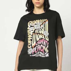 เสื้อยืดผู้หญิงทรงเรียบง่าย คอกลม สไตล์ไฮสตรีท สีและโลโก้ปรับแต่งได้ ผ้าฝ้ายแห้งเร็ว ใส่สบายในฤดูร้อน ปี 2026 - Product Image 3