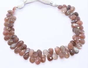 ลูกปัดมูนสโตนทรงลูกแพร์เจียระไน AAA Natural Chocolate Moonstone ขนาด 6x8 มม. ความยาว 8 นิ้ว ลูกปัดมูนสโตนทรงลูกแพร์เจียระไน - Product Image 3