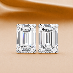 Pendientes de Diamantes con Corte Esmeralda, Chapados en Oro Amarillo de 14K, con Moissanita Engastada en Garras, Regalo de Cumpleaños - Product Image 3