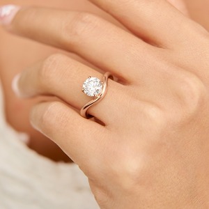 Anillo de Compromiso Solitario con Diamante Cultivado en Laboratorio de 1.30CT, Corte Brillante Redondo, Oro Rosa de 14K, 4 Puntas, Joyería Fina Personalizada al por Mayor - Product Image 5