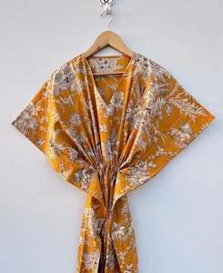 ชุดเดรสผ้าฝ้ายพิมพ์ลายดอกไม้ - โบฮีเมียน ลอนจ์ ไซส์พลัส - Product Image 5