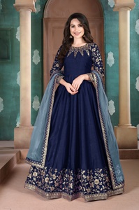 Costume Anarkali moderne semi-couture en soie Adda brodée pour les fêtes, Diwali, mariage - Product Image 3