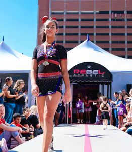 เดรสสำหรับการแสดงของเด็กชุดยูนิฟอร์มเชียร์ลีดเดอร์พิมพ์ลายพลอยเทียม - Product Image 4