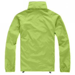 Veste coupe-vent d'hiver sur mesure pour homme, grande taille, respirante, imperméable, en toile, avec logo imprimé, capuche, fourrure cachée, boutons, design tricoté - Product Image 2