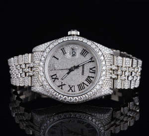 Montre de luxe pour homme en acier inoxydable, entièrement sertie de diamants, cadran romain, mouvement automatique, idéale pour les soirées. - Product Image 1