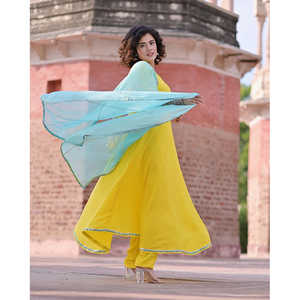 Ensemble de costume jaune en rayonne à motif cachemire pour femme, taille XS, en tissu mousseline - Product Image 4