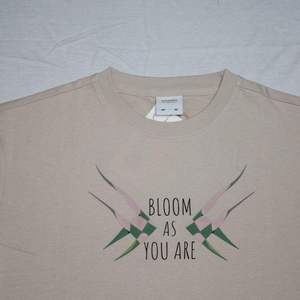 T-shirt en coton lourd de première qualité, col rond, manches courtes, coupe classique, doux, standard industriel, fabriqué au Vietnam - Product Image 3