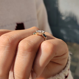 Anillo de Diamante de Corte Marquesa de Lujo con Moissanita Lateral Azul Cian en Forma de Cometa, Oro de 10KT, 14KT, 18KT, Joyería Nupcial Cultivada en Laboratorio, Proveedor Mayorista - Product Image 2