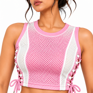 Haut court perforé rose et blanc pour femme avec panneau contrastant et liens latéraux, sans manches – Fournisseur en gros de vêtements tendance - Product Image 4