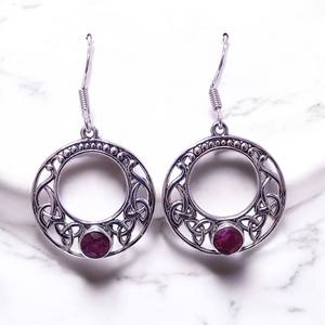 Boucles d'oreilles charmantes en argent sterling 925 avec pierre précieuse améthyste naturelle de forme ronde dans un design circulaire, prix de gros - Product Image 3
