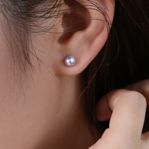 Boucles d'oreilles en or 18 carats avec perles d'Akoya d'eau de mer japonaise, bleu gris, véritable lin, rond, lumière intense, design extrêmement délicat - Product Image 3