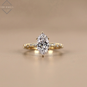Bague de luxe en diamant marquise en or jaune avec pavé serti, bijoux de fiançailles, de mariage et de mariée, cadeau pour femme, fournisseur de joaillerie fine - Product Image 1