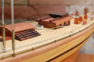 Modèle de voilier moyen Ranger, modèle de yacht à voiles, modèle de bateau en bois artisanal, décoration nautique, décoration de la maison, 60Lx12Wx76H cm - Product Image 3