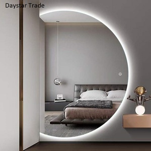 Miroir mural décoratif en verre de forme irrégulière moderne avec éclairage LED et interrupteur tactile pour chambre à coucher, salon et décoration de maison de luxe - Product Image 3