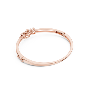 Bracelet jonc en alliage doré rose avec fermoir à clip diamanté, motif floral ajouré, idéal pour un cadeau d'anniversaire de mariage - Product Image 3
