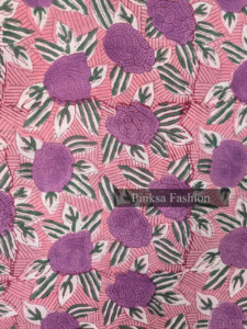 Tela de Algodón Estampada a Mano con Flores Rosas y Moradas para Vestidos y Manualidades - Product Image 2