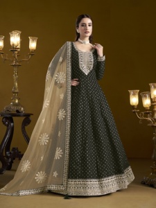 Trajes de excelente calidad indios Salwar Kameez para bodas disponibles a precio mayorista - Product Image 6
