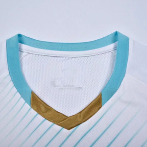 Tenue de sport légère et respirante pour l'entraînement et les matchs des équipes, ensemble de maillots de football personnalisés pour équipes - Product Image 5