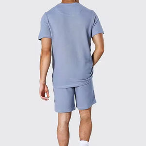 Ensemble de survêtement d'été deux pièces pour homme avec logo personnalisé – T-shirt et short - Product Image 2