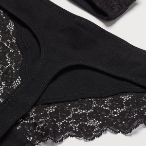 Nouvelle culotte string sexy transparente en dentelle pour femme à prix abordable, en Spandex/Coton, construction sans couture - Product Image 6