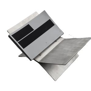 Support de livre en métal argenté brossé de luxe avec design géométrique croisé moderne, élégant présentoir de lecture pour bureau et table basse - Product Image 1