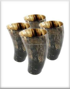 Calice en corne de Viking Gobelet à bière en corne avec poignée Tasse de bière en corne médiévale AU PRIX DE GROS PAR L'ARTISANAT DE LUXE - Product Image 1