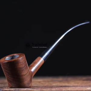 Pipa de Tabaco Clásica de Madera Hecha a Mano, Pipa de Madera Natural Estilo Vintage por Tradebyd - Product Image 1
