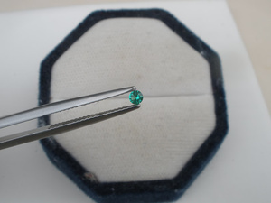 2.5mm AAA Natural Green Colombian Emerald Round Brilliant Cut Loose <b>Gem</b> Third Party Certified for Jewelry Making - Product Image 2