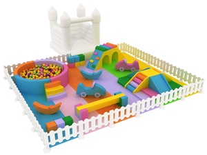 LUXE - Área de Juegos Suave Blanca y Beige con Piscina de Pelotas Grande de 8 pies x 8 pies y Tobogán - Product Image 2