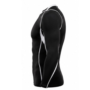 Camiseta deportiva de compresión con tejido elástico de primera calidad que ofrece excelente soporte, flexibilidad y comodidad. - Product Image 3