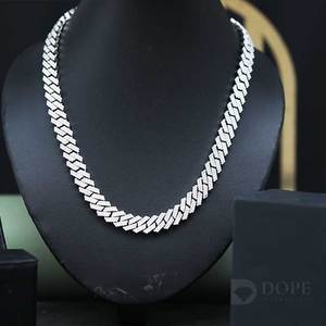 Cadena Cubana Miami de 16 mm en Plata de Ley 925 con Diamantes Cultivados en Laboratorio, Joyería Hip Hop de Moda, Regalo Unisex para Todos los Amantes de la Cultura Cubana - Product Image 1