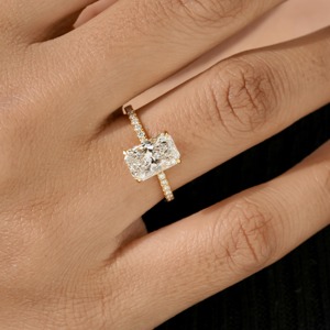 Anillo de Diamante Cultivado en Laboratorio con Corte Radiante y Diseño Moderno en Oro Amarillo de 14K, Anillos de Diamantes Finos con Certificado IGI para Mujer - Product Image 5