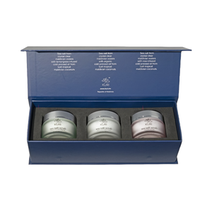 Vente en gros d'huile de noix de coco naturelle pressée à froid, ensembles blanchissants, sel exfoliant marin, gommage corporel - Product Image 1