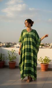 ผ้าคัฟตันโบฮีเมียนคุณภาพสูง เป็นมิตรกับสิ่งแวดล้อม ผ้าฝ้ายแท้ 100% ลายมัดย้อม แต่งลูกไม้ เอวยางยืด แขนยาว ระบายอากาศได้ดี - Product Image 2