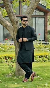 Ensemble de vêtements pour hommes en 3 pièces avec gilet Kurta, style traditionnel indien pakistanais, noir, longueur cheville, coupe régulière, vêtements décontractés - Product Image 2