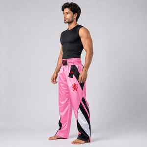 Pantalon de kick-boxing haut de gamme, conçu avec un tissu résistant offrant un confort respirant et des mouvements libres lors de chaque séance. - Product Image 4