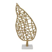 Sculpture de poisson élégante en aluminium doré avec base en métal noir, statue décorative de luxe pour la maison