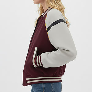 Chaqueta Universitaria de Béisbol Personalizada para Mujer, con Mangas de Cuero y Bordado Chenille de Alta Calidad, Fabricada por OEM - Product Image 3