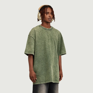 Camiseta de hombre vintage de algodón grueso con lavado, corte ajustado, pedrería, estampado DTG, cuello redondo y gráfico personalizado. - Product Image 3