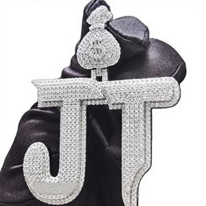 Moissanite Diamond J T Colgante de arena personalizado Hermoso colgante de moissanita de plata esterlina y otras joyas de diamantes - Product Image 1