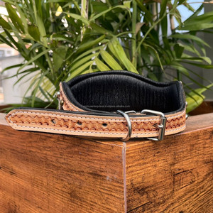 ปลอกคอสุนัขหนังวัวแท้ขายส่ง สำหรับสุนัขขนาดกลาง ใหญ่ และเล็ก ทำมือ สวยงามและสะดวกสบาย ประดับหมุด ปลอกคอสัตว์เลี้ยงสุดหรู - Product Image 6