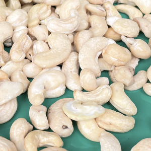 Nueces de Anacardo Crudas en Oferta, WW180, WW240, WW320, LP Vietnam, Nueces de Anacardo a Precio Razonable - Product Image 1