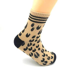 Chaussettes décontractées pour hommes les plus vendues, confortables et respirantes, motif original pour l'automne et Noël - Product Image 5