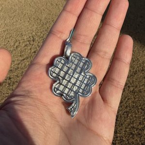Pendentif Fleur en Argent Sterling 925 avec Diamant Moissanite, Bijou Hip Hop Luxe Bling Bling pour Hommes et Femmes, Idéal comme Cadeau - Product Image 3