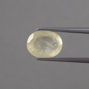 พลอยแซฟไฟร์สีเหลืองธรรมชาติทรงรีขนาด 10x9 มม. น้ำหนัก 4.28 กะรัต ได้รับการรับรองจาก IGI เหมาะสำหรับทำเครื่องประดับ เปลี่ยนสีได้ตามธรรมชาติ 100% ขนาด 6 มม. - Product Image 1