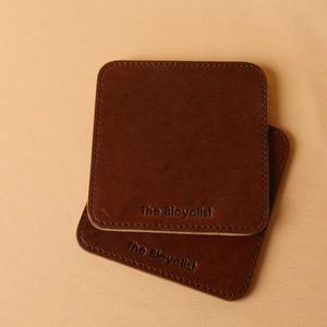 Posavasos Cuadrados de Cuero PU para Bebidas, Resistentes al Calor, para Tazas y Vasos, Vajilla, Regalo, Exportación a Granel, Logotipo Personalizado, Proveedor de Fábrica OEM - Product Image 3