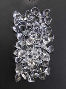 Topacio blanco natural de 10 mm con corte trillón, gema suelta de la mejor calidad para la fabricación de joyas - Product Image 2