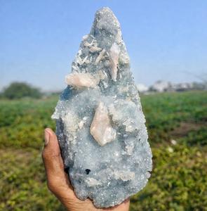 Cristal de Calcita Blanca Natural de Calidad Única, con Diseños de Animales y Hadas, para Decoración, Sanación con Reiki, en Venta - Product Image 1